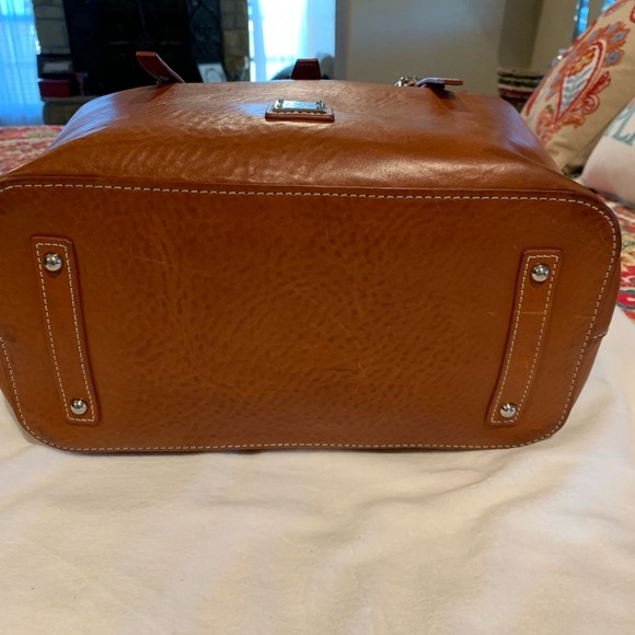 Dooney & Bourke - Picture 4 of 6
